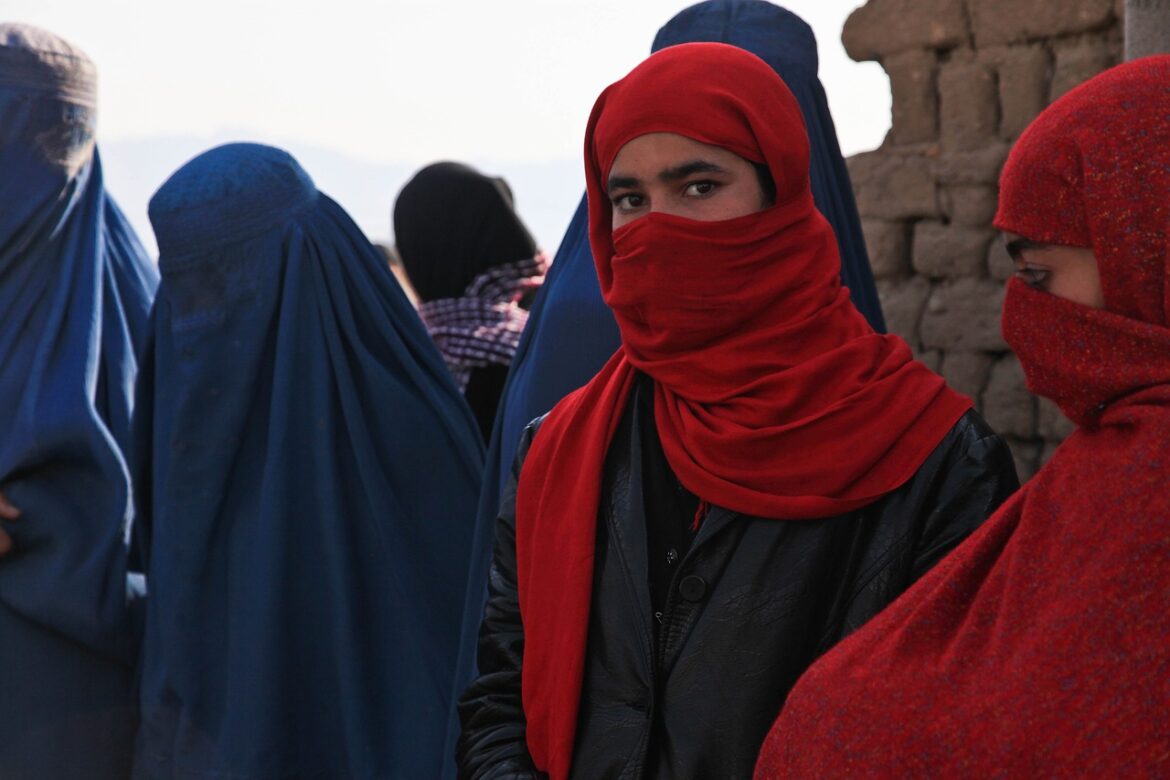 Les femmes en Afghanistan, une vie contrainte au silence